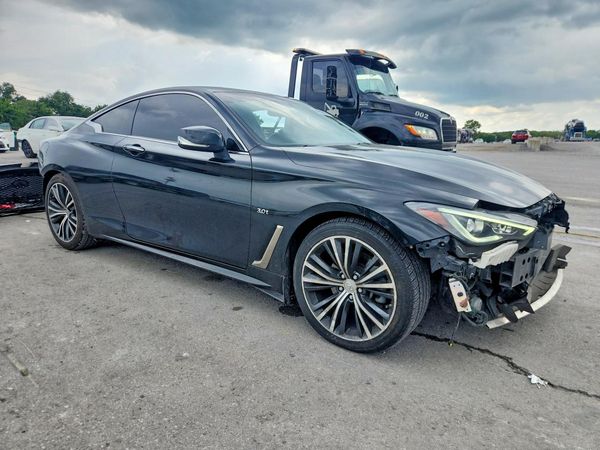 2017 INFINITI Q60