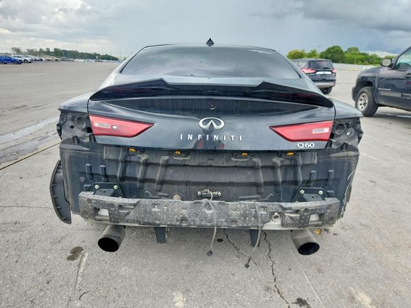 2017 INFINITI Q60