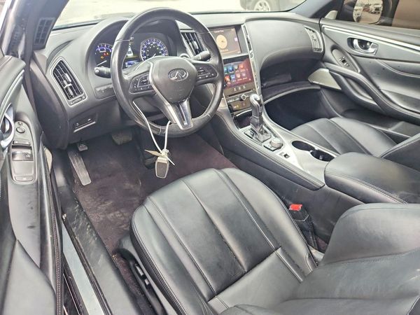 2017 INFINITI Q60