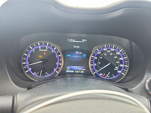 2017 INFINITI Q60