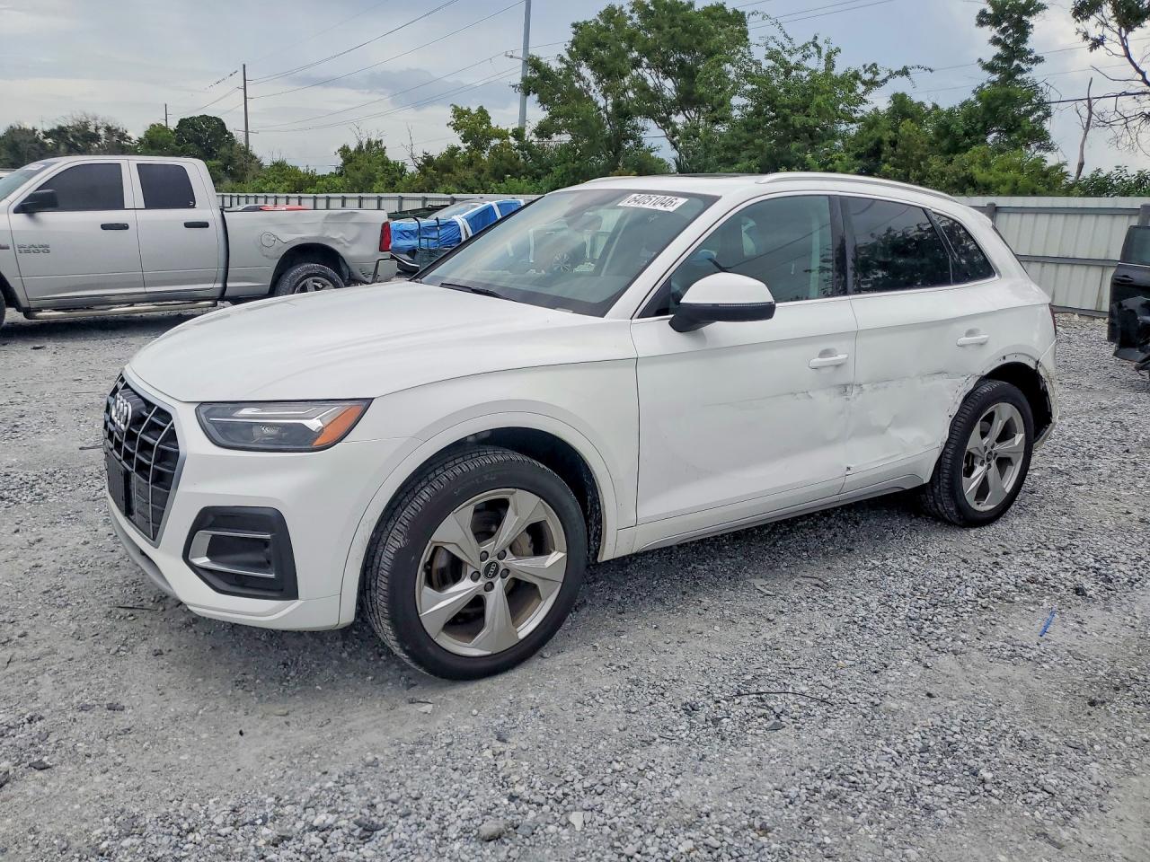 2021 AUDI Q5 quattro Premium Plus
