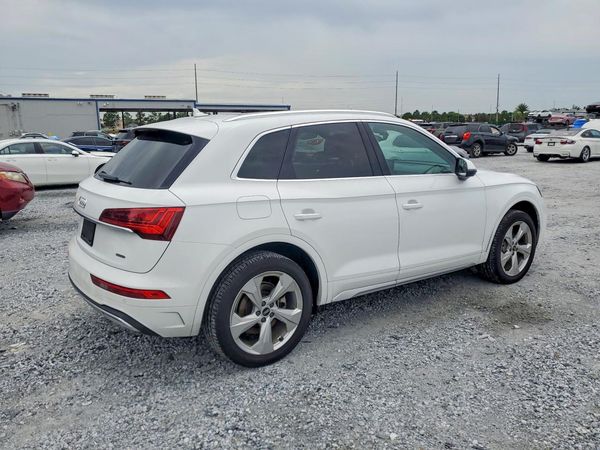 2021 AUDI Q5 quattro Premium Plus