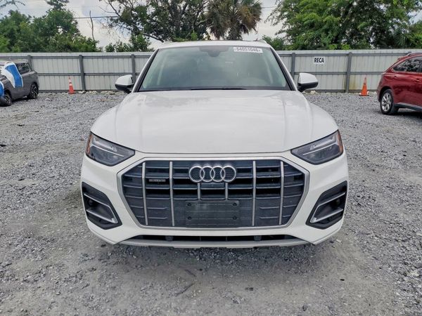 2021 AUDI Q5 quattro Premium Plus