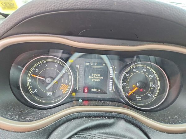 2015 JEEP CHEROKEE Sport