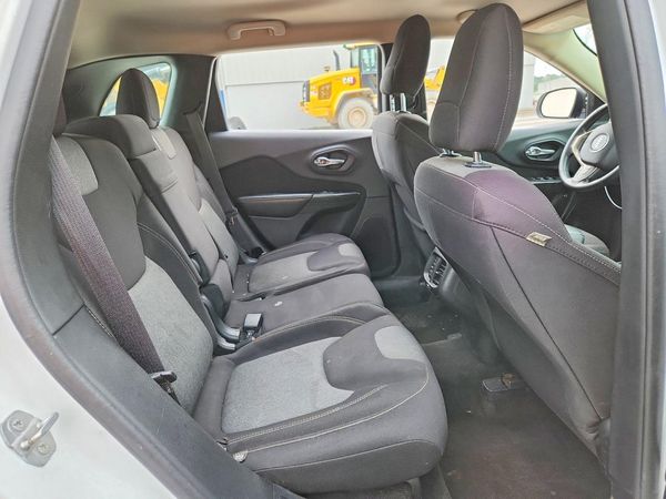 2015 JEEP CHEROKEE Sport