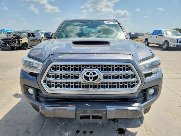 2017 TOYOTA TACOMA