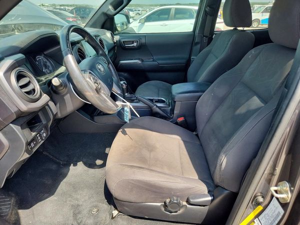 2017 TOYOTA TACOMA