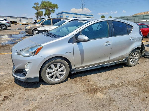 2017 TOYOTA PRIUS