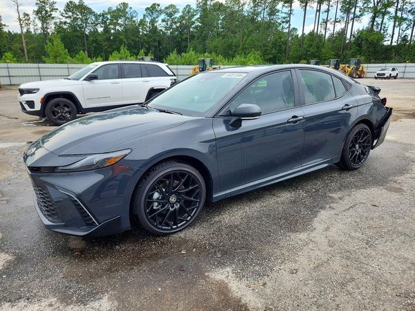 2026 TOYOTA CAMRY