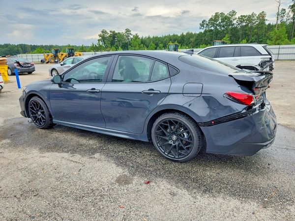 2026 TOYOTA CAMRY