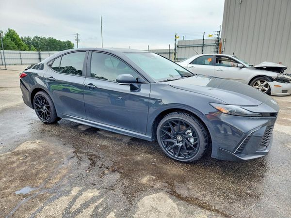 2026 TOYOTA CAMRY