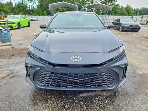 2026 TOYOTA CAMRY