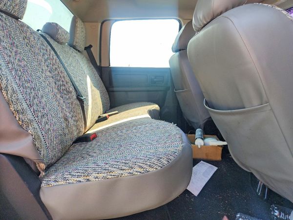 2014 RAM 1500 ST CREW CAB 4X2