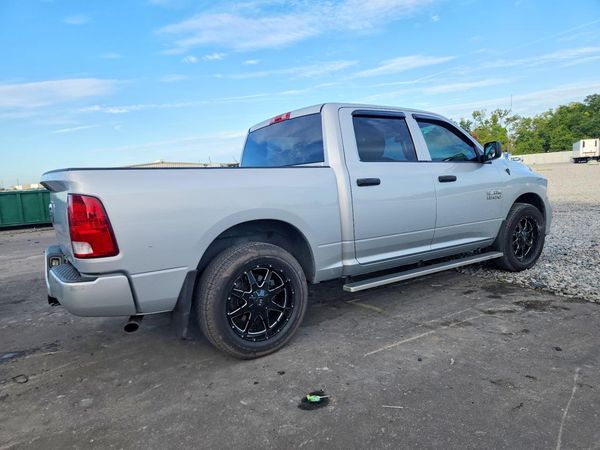 2014 RAM 1500 ST