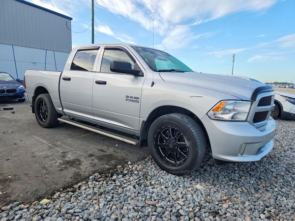 2014 RAM 1500 ST