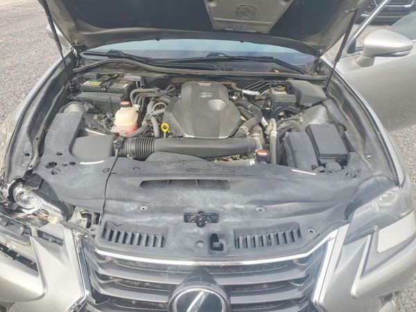 2016 LEXUS GS 200T