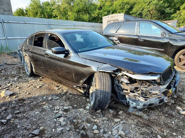 2019 BMW 5 SERIES xDrive — Passenger 3/4