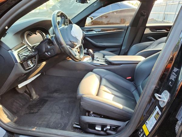 2019 BMW 5 SERIES xDrive — DENT
