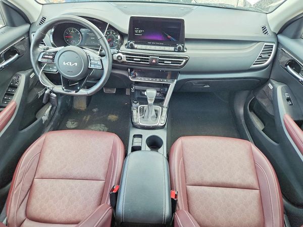 2023 KIA SELTOS SX