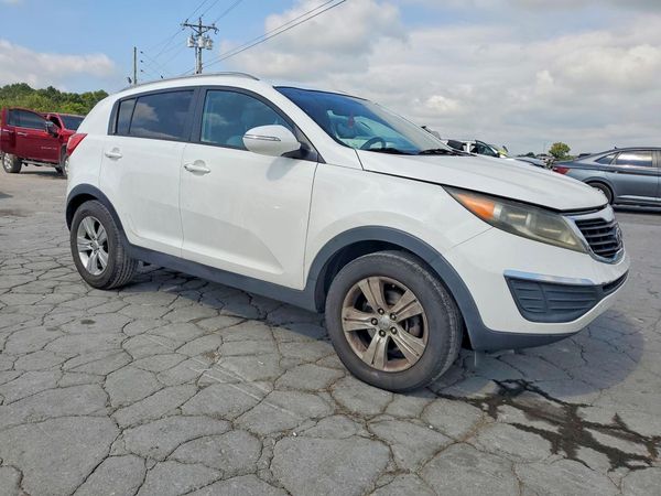 2013 KIA SPORTAGE LX