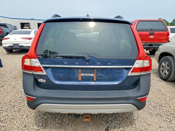 2014 VOLVO XC70