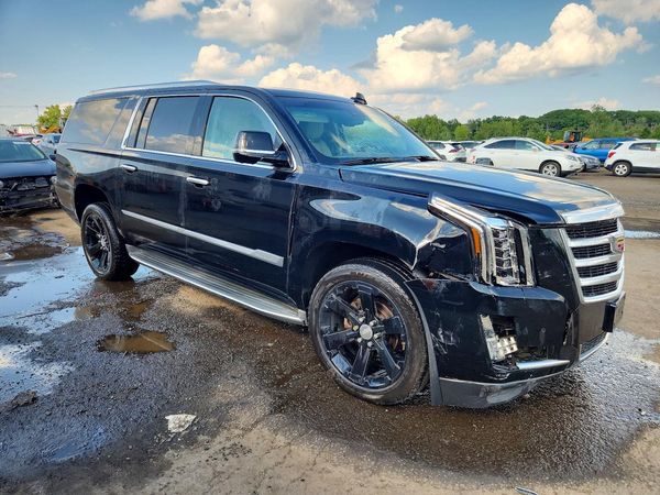 2016 CADILLAC ESCALADE