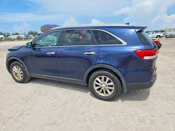 2017 KIA SORENTO L, LX