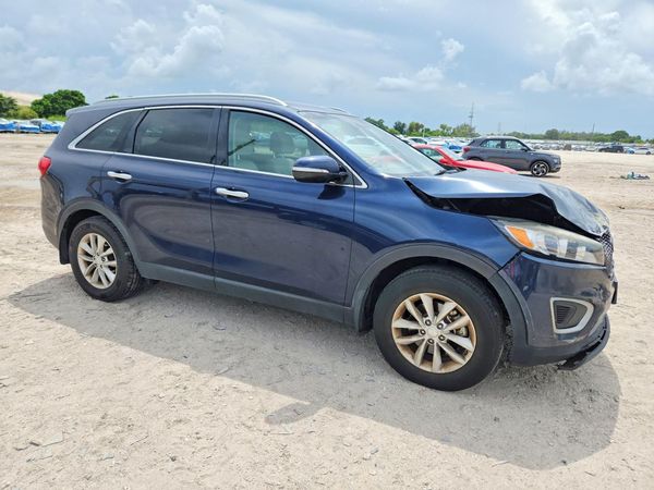 2017 KIA SORENTO L, LX