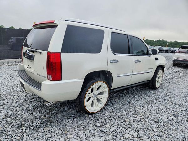 2014 CADILLAC ESCALADE Luxury