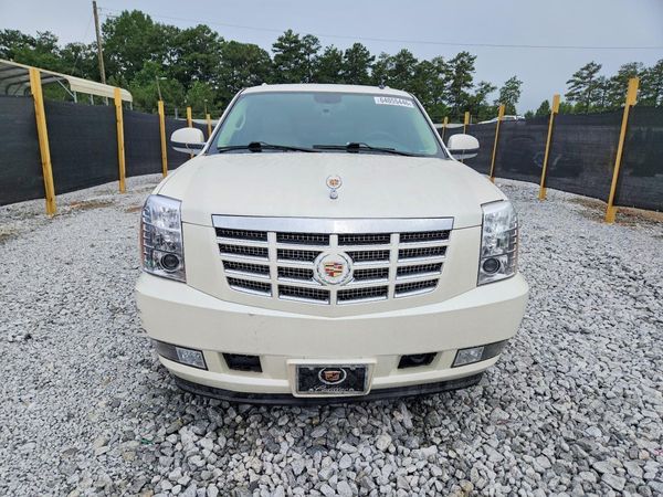 2014 CADILLAC ESCALADE Luxury