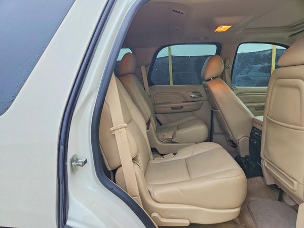 2014 CADILLAC ESCALADE Luxury