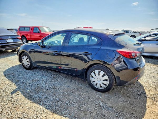 2016 MAZDA 3 SV/Base