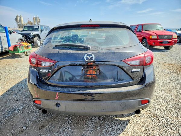2016 MAZDA 3 SV/Base
