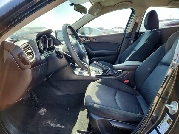 2016 MAZDA 3 SV/Base