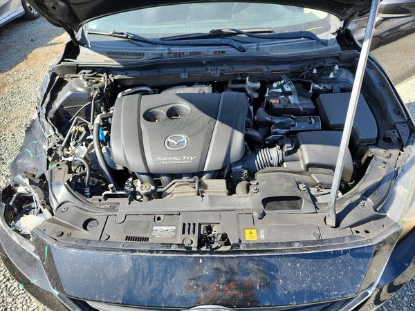 2016 MAZDA 3 SV/Base