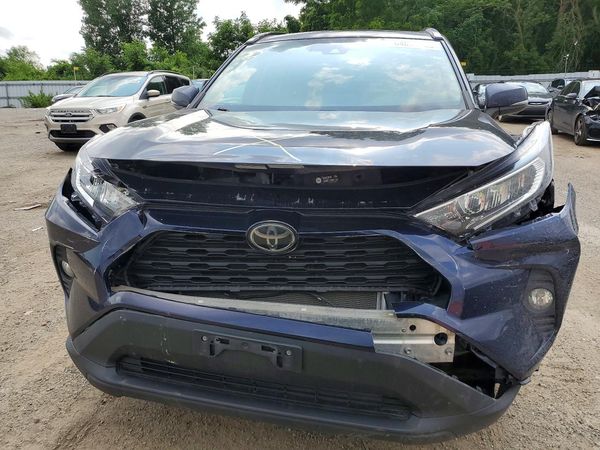 2019 TOYOTA RAV4 XLE AWD
