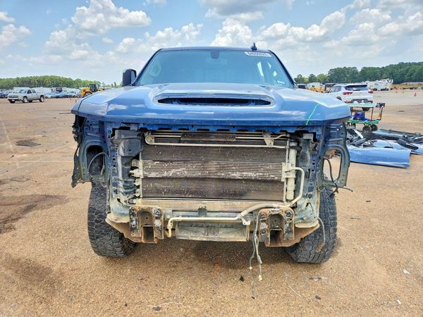 2020 CHEVROLET SILVERADO LTZ