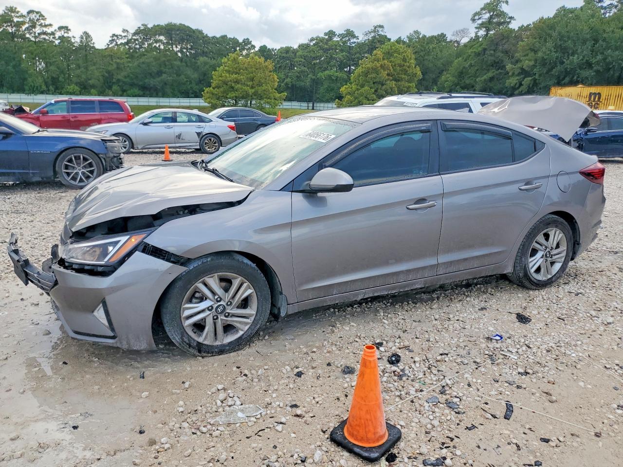 2020 HYUNDAI ELANTRA — Front 3/4