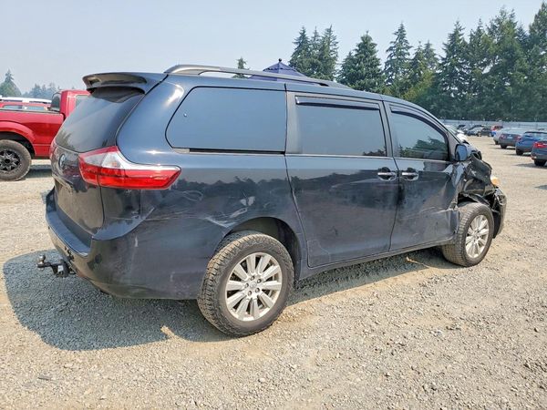 2017 TOYOTA SIENNA