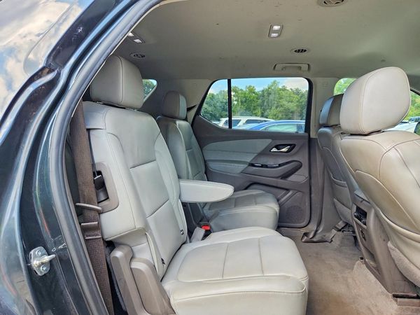 2019 CHEVROLET TRAVERSE LT