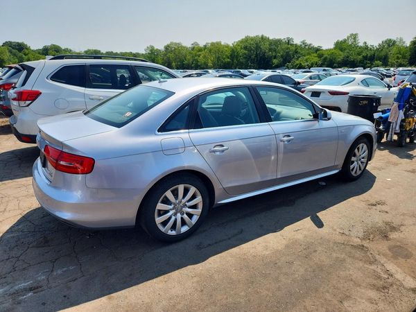 2015 AUDI A4 quattro Premium