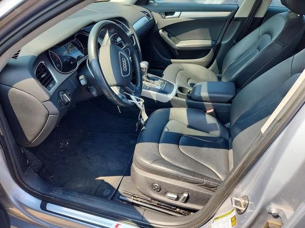 2015 AUDI A4 quattro Premium