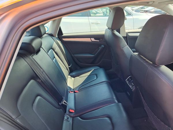 2015 AUDI A4 quattro Premium