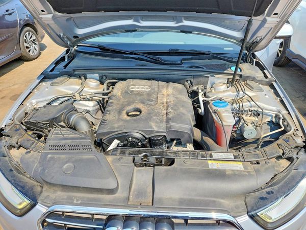 2015 AUDI A4 quattro Premium