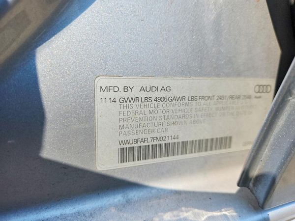 2015 AUDI A4 quattro Premium