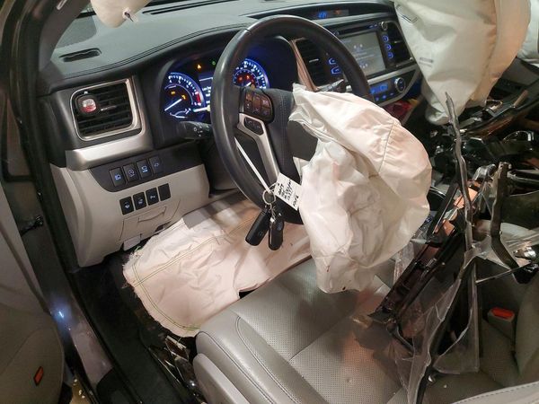 2019 TOYOTA HIGHLANDER Ltd/Ltd Platinum — CKPT