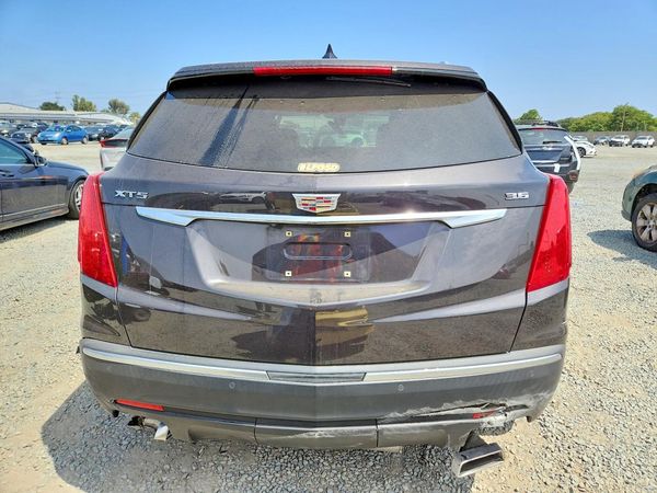 2018 CADILLAC XT5 Luxury