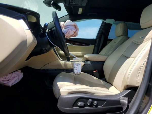 2018 CADILLAC XT5 Luxury