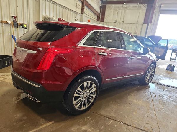 2017 CADILLAC XT5 Premium Luxury