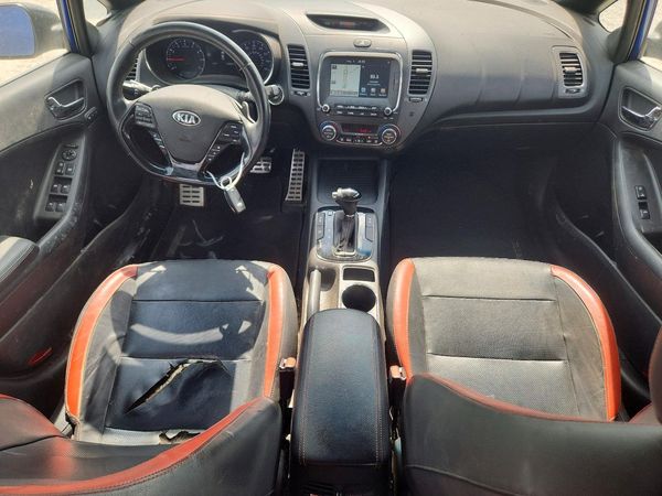 2017 KIA FORTE5 EX Premium, SX